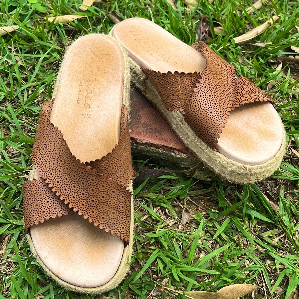 Matisse Ponte  Slide